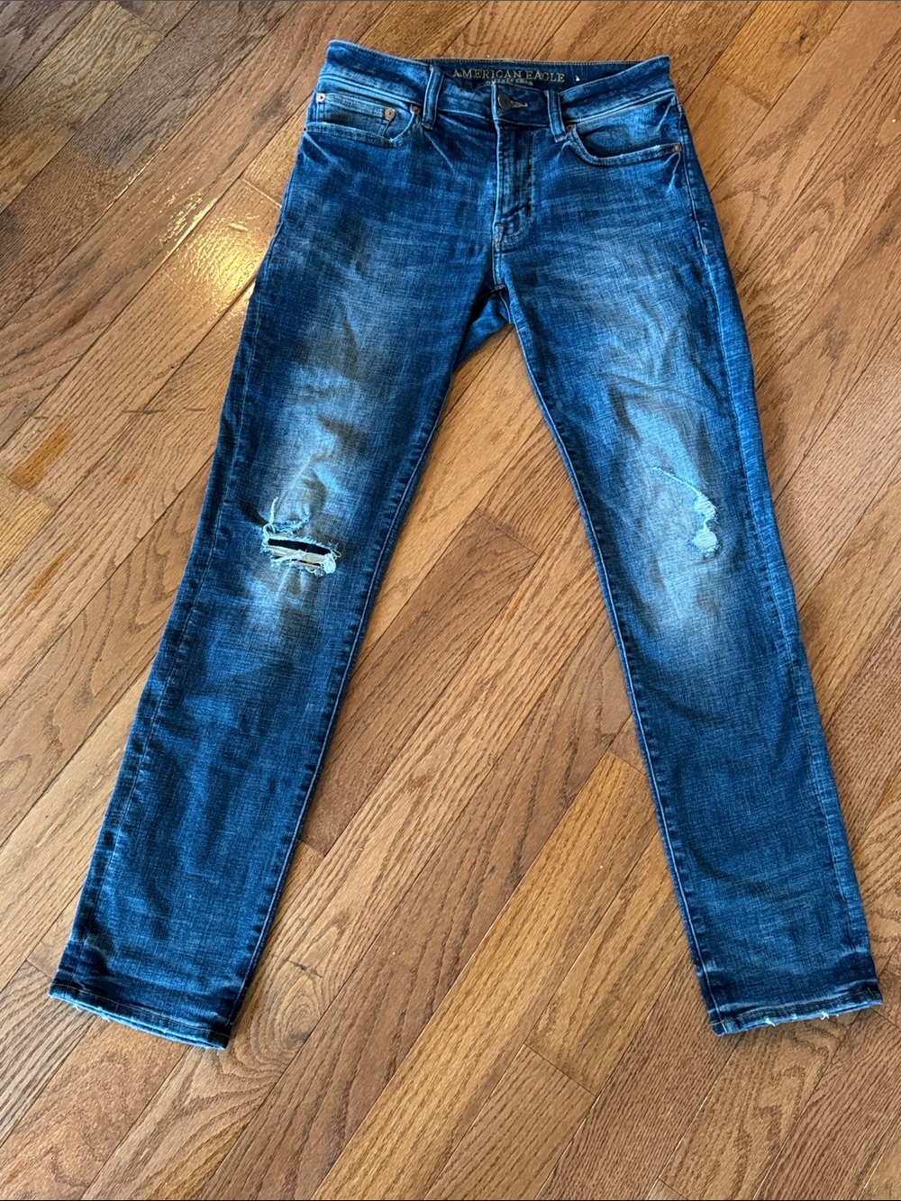 American Eagle Outfitters men’s slim straight distressed size 29x32
